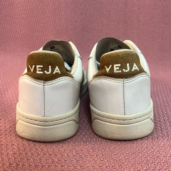 Veja V-10 Women’s Leather Shoes Sneakers White Camel Size 9 - Picture 6 of 10